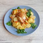 Куриные бедрышки с картошкой